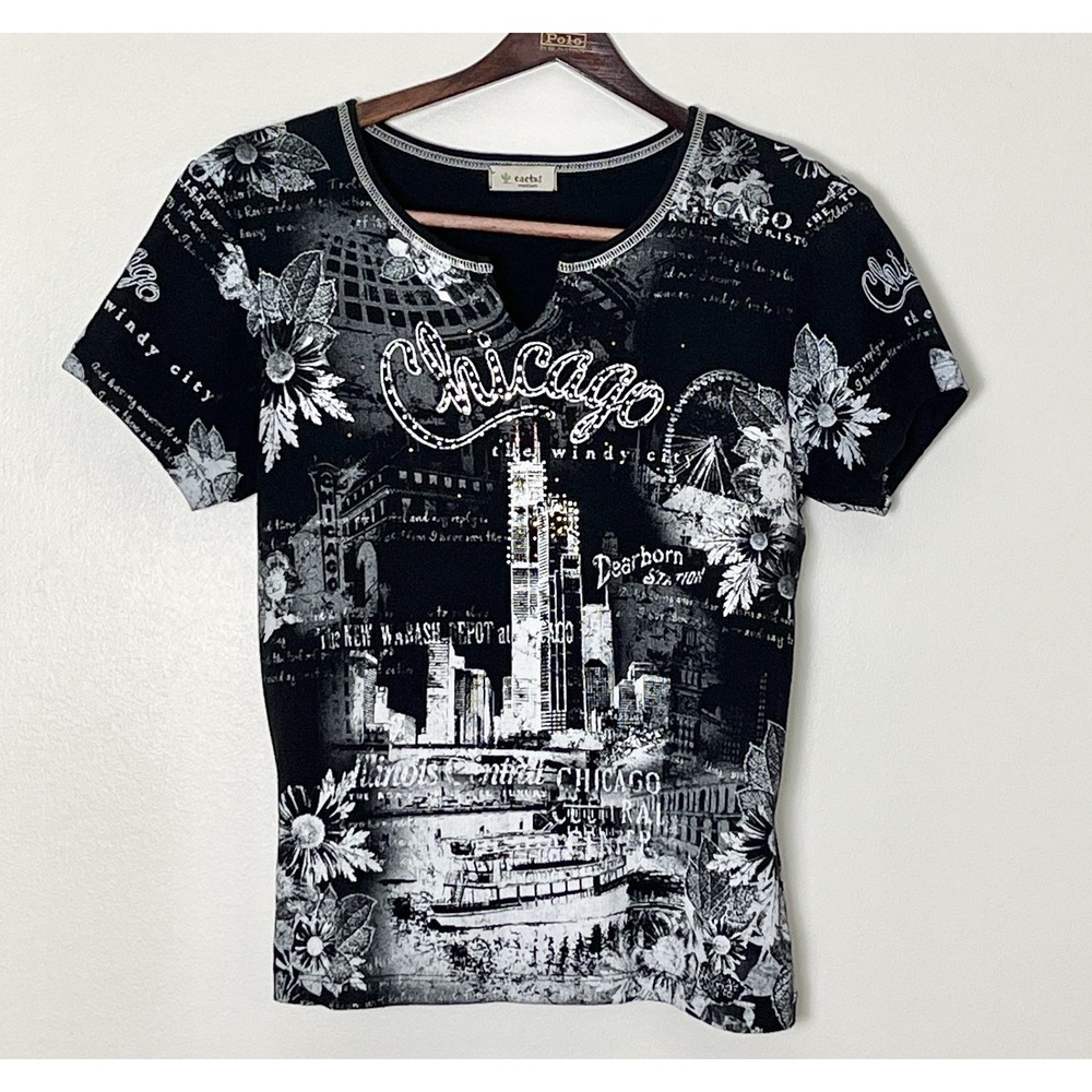 Cactus Chicago Graphic T-Shirt Women's Medium Souvenir Bling Wine Mom Vacation